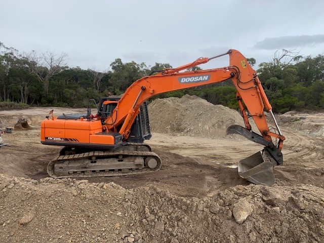 excavator Tomahawk Quarry & Excavations